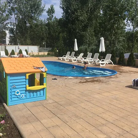 Kale Summer Life Apart ساني بيتش